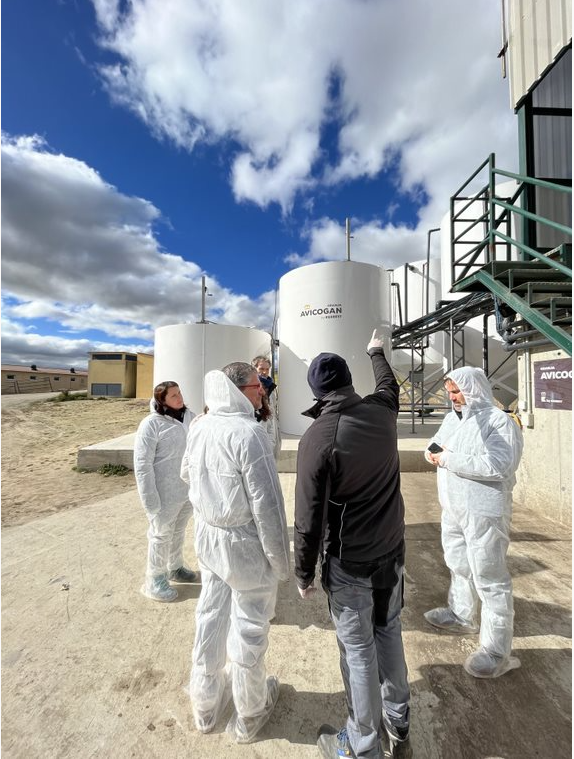 valpig4food's tweet photo. El pasado miércoles visitamos las instalaciones de @GrupoKerbest en Ávila. 
Una visita de provecho 😊 muchas gracias por la buena mañana que pasamos. https://t.co/XjwIO70jVa