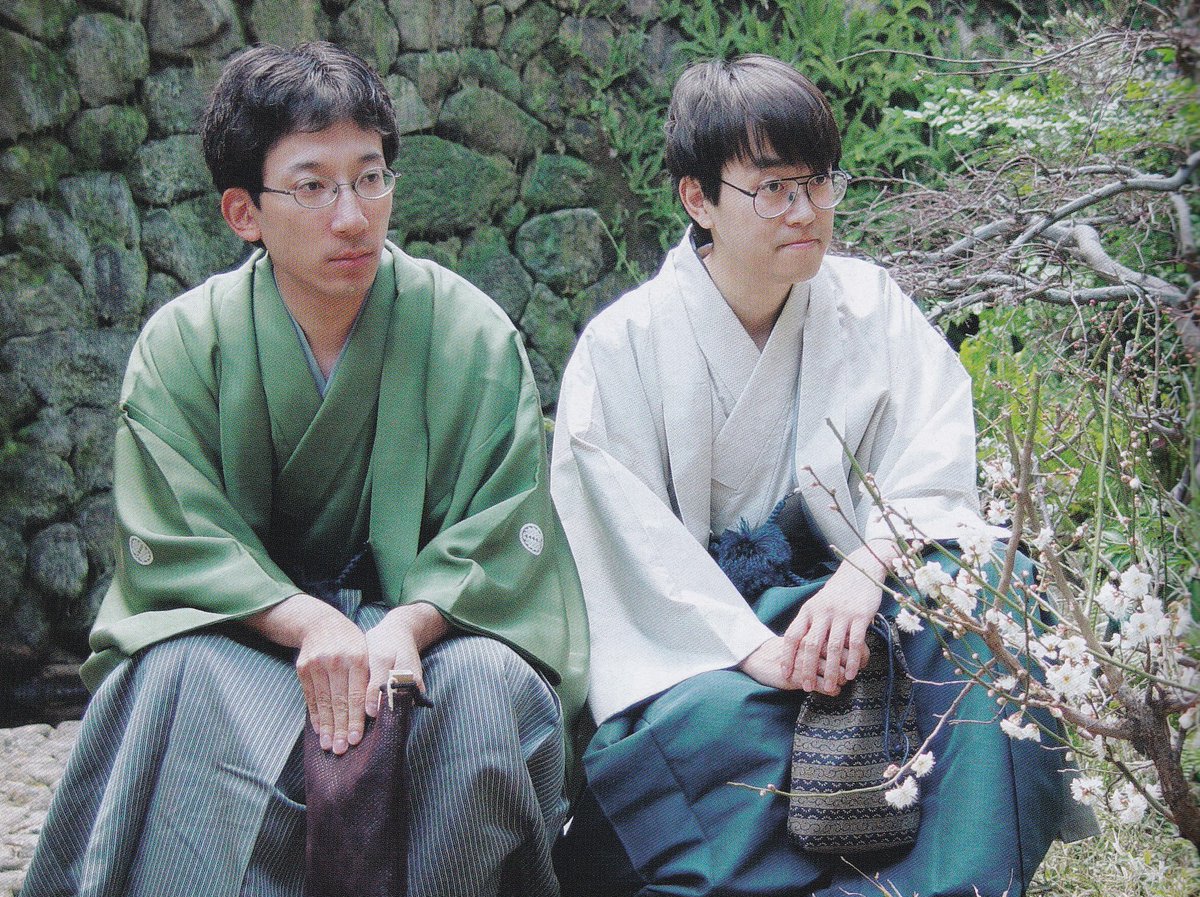 20年前の王将戦、佐藤康光王将と挑戦者の羽生善治竜王(タイトルは当時 