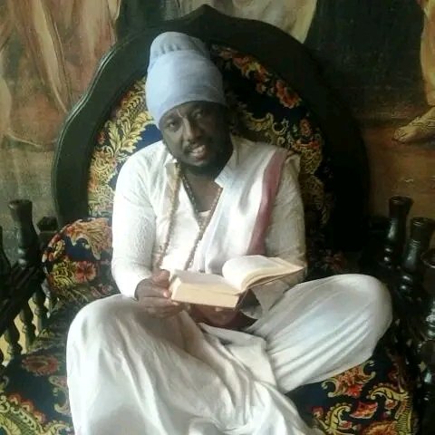 djan_kuuta's tweet photo. It's Reggae Kuchoko Style &amp; We  in  Reggae Month  "Kuchoko" #AfrianHistoryClass #Taxiderivershow #Txijam  #Blackkpot  #Urbandblend @Blakkrasta @BlakkLionDeGen @gumahdok @TestamentGh4 @zaspo298 @kwadzo_rasta @gb3torrasta93 @The_Evangelist1 @Sadia_hips @saintksm 🔥🔥🔥 https://t.co/g6Z7nb9E6l