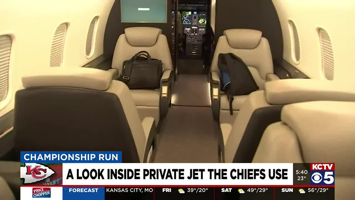 KCTV5's tweet image. Inside Look: KC-based private jet company @flyairshare flies Chiefs' family members, free agents. 

“We’ve got probably a dozen or two airplanes going back and forth to Scottsdale this week."

kctv5.com/2023/02/10/ins…