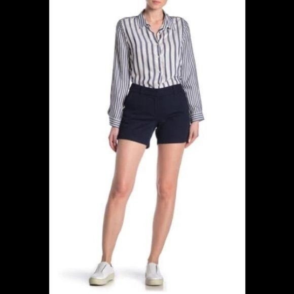 barn_burn's tweet photo. So good I had to share! Check out all the items I'm loving on @Poshmarkapp from @RedLipsSara #poshmark #fashion #style #shopmycloset #jcrew #paige #clothstone: https://t.co/a9S8PFd3nB https://t.co/J8f2v8nHl3