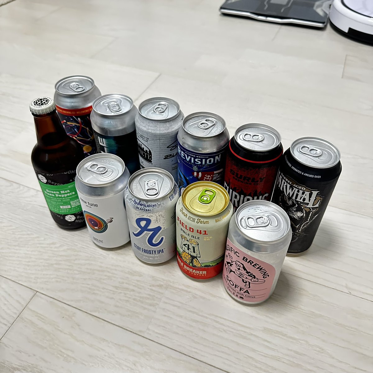strivei's tweet photo. 店主大満足コースが届いたので飲んでいきます！
https://t.co/n6IY52saJA https://t.co/0iCpwPMqyn