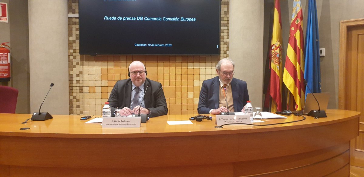 CerameUnie's tweet photo. Highly appreciated visit of @Trade_EU 's CTEO @DRedonnet of the 🇪🇸 ceramic tiles cluster. The strong commitment of the #EU to enforce trade rules to promote export champions such a ceramics & tackle unfair trade practices is vital to our industry, our numerous #SMEs & local jobs. https://t.co/5c0FhcOsTI