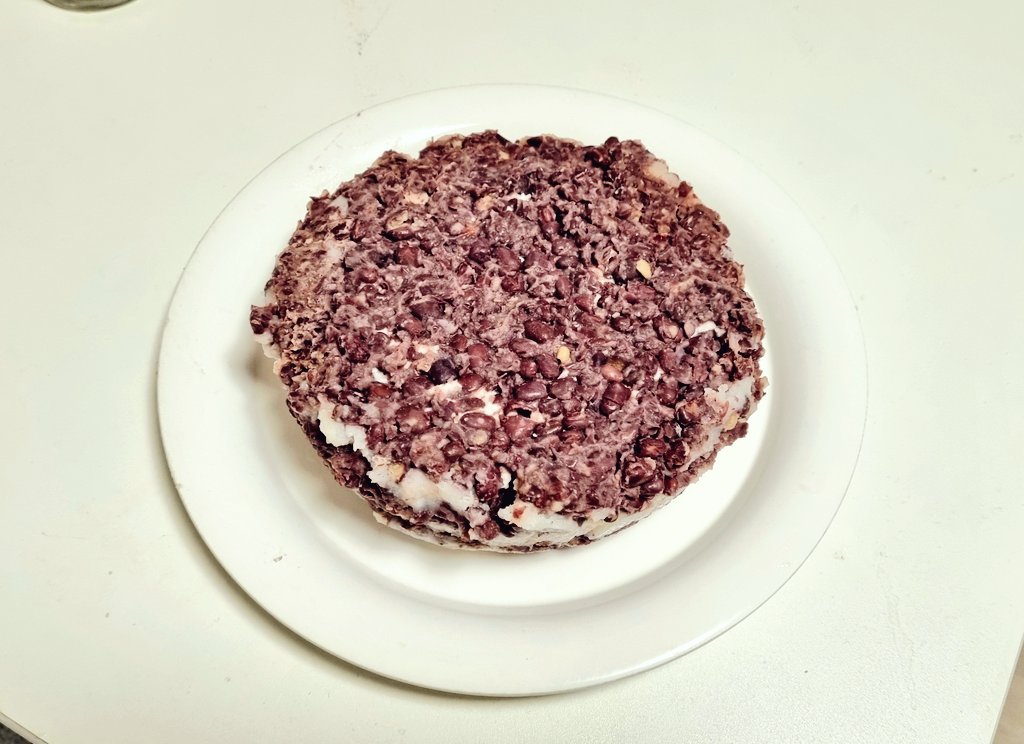 시루떡 만들어 먹는 인간