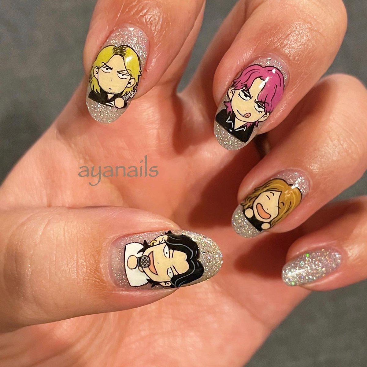 ayanails1's tweet photo. 今回のLIVE用ネイルー！！
スラムダンク×ワンオク❤️

うちの案を友達にイラスト化してもらい
それを模写！！

さりげなくゴリもいるのがお気に入り❤️

 #ワンオク #ONEOKROCK  #ONEOKROCKLIVE #ワンオクライブ #スラムダンク #LIVE用ネイル https://t.co/W6jSxxZboE