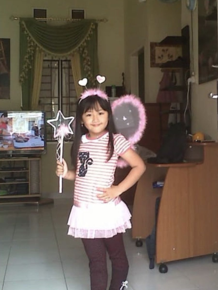 chasternal's tweet image. Bibbidi-Bobbidi-Boo 🧚🏻‍♀️💐🎀