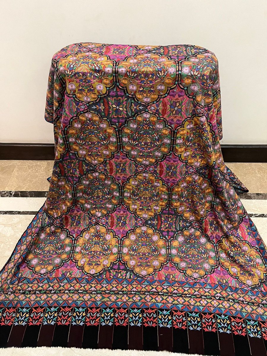 Ameet5107's tweet photo. Premium Pashmina Cashmere shawl 54% off . 
All hand embroidery 🪡 by Ari work hand pashmina shawl 
More collection available 
00923452322125
#shatoosh #pashmina #cashmere #shawls #embroidarydesign #embroidarywork #embroidary #pashminaembroidary #shatoosh #kalamkar #purepashmina https://t.co/AIye45MVun