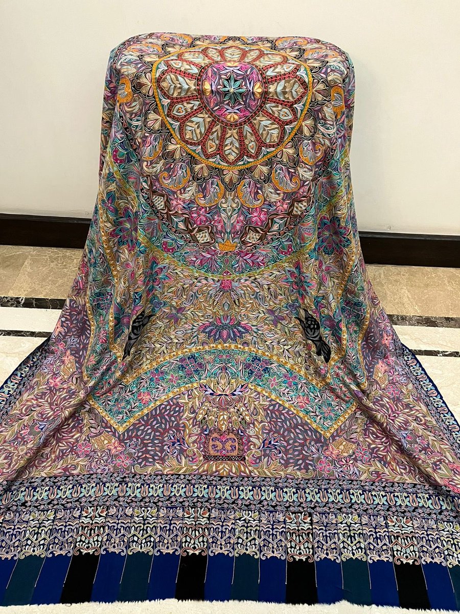 Ameet5107's tweet photo. Premium Pashmina Cashmere shawl 54% off . 
All hand embroidery 🪡 by Ari work hand pashmina shawl 
More collection available 
00923452322125
#shatoosh #pashmina #cashmere #shawls #embroidarydesign #embroidarywork #embroidary #pashminaembroidary #shatoosh #kalamkar #purepashmina https://t.co/AIye45MVun