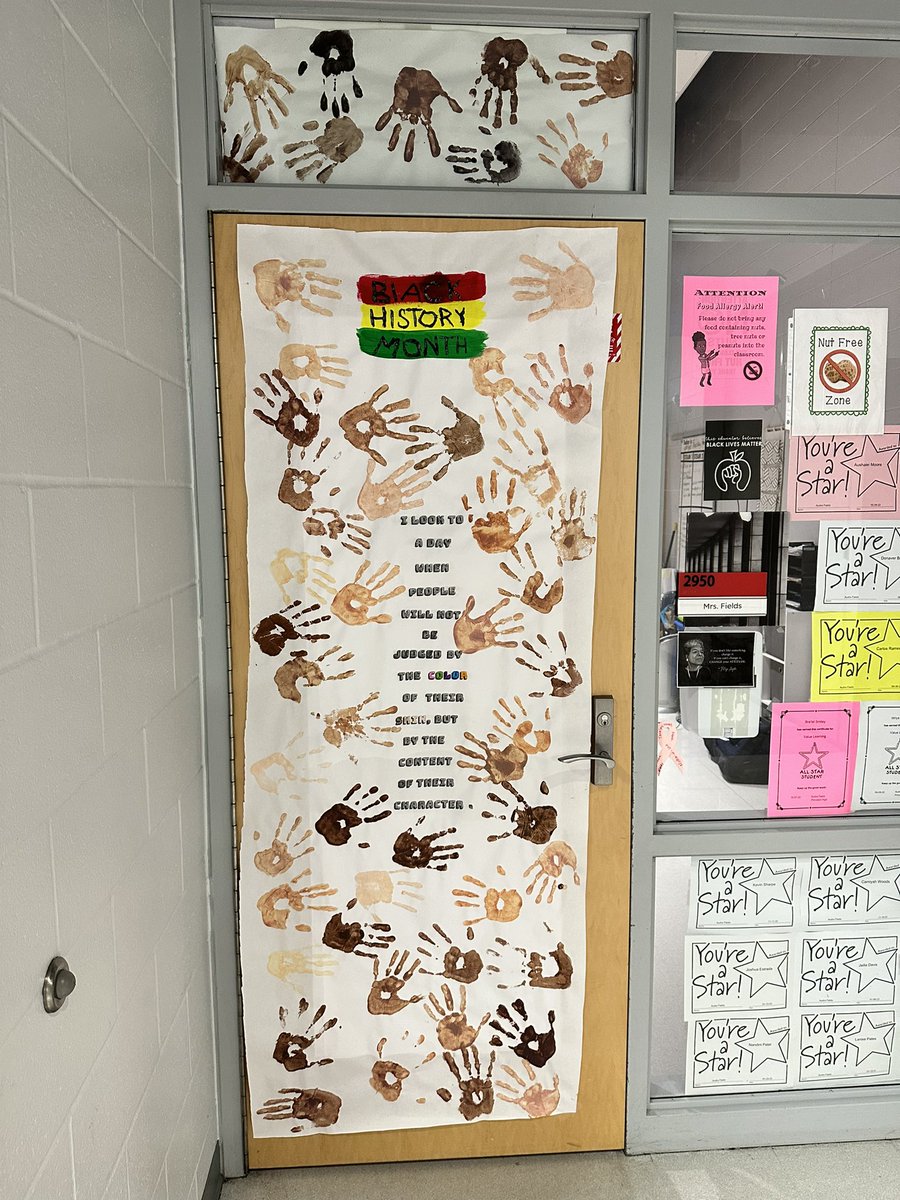 AudraFields12's tweet photo. My STEAM CLASSES celebrating Black History Month!! #NJIF @CharlieNewton36 @DWade339 @DawnMStallard1 @vikingBollmer87 https://t.co/7zIN5BeCue