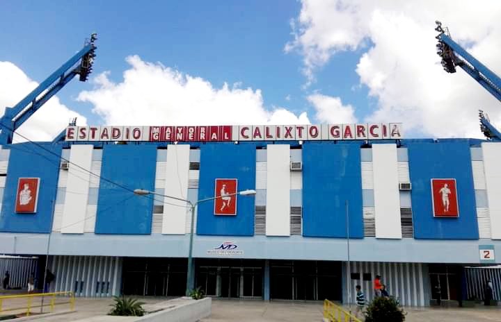 RadioHolguin's tweet photo. Los holguineros celebramos 👇 su aniversario 44 de fundado 👏.

✍️📷 @telecristaltv  

#CubaEsDeporte 
#CubaViveYTrabaja 
#JuntarYVencer

@InderCuba https://t.co/qaQ2MF6DEO