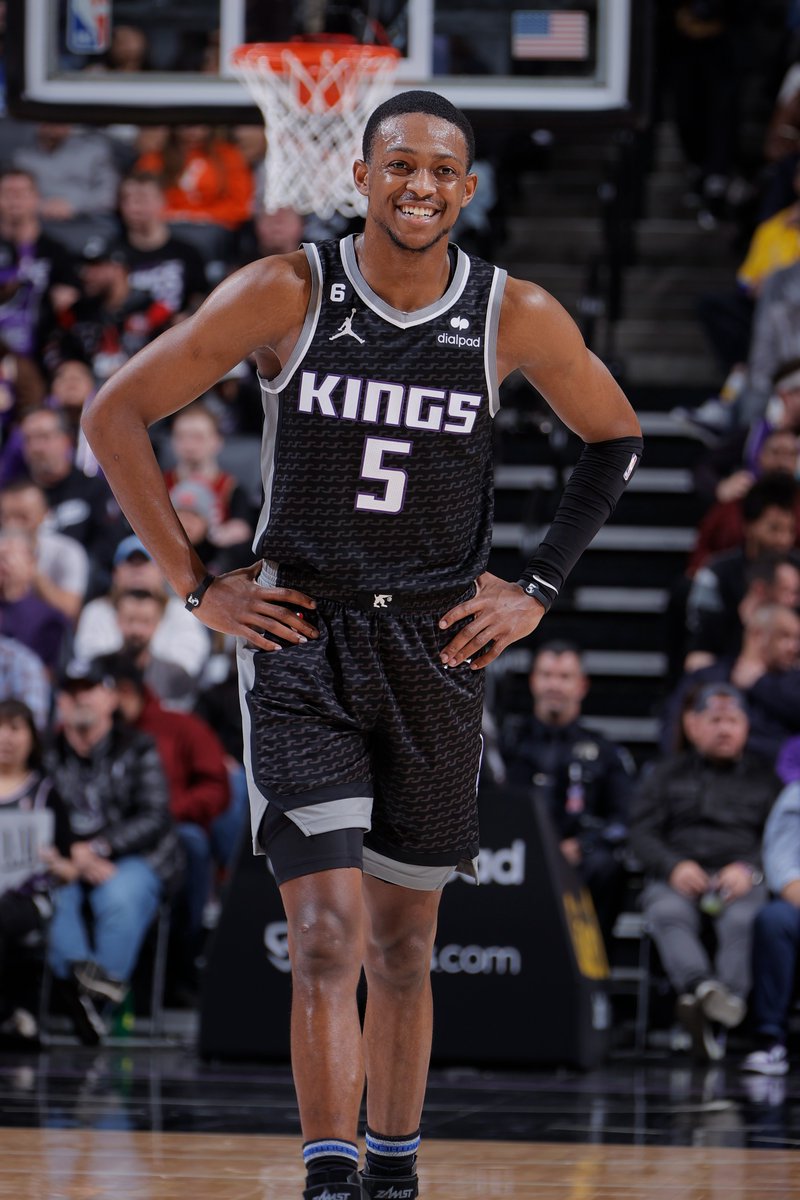 BleacherReport's tweet image. Anthony Edwards, De'Aaron Fox and Pascal Siakam will be the three All-Star reserves replacements, per @wojespn