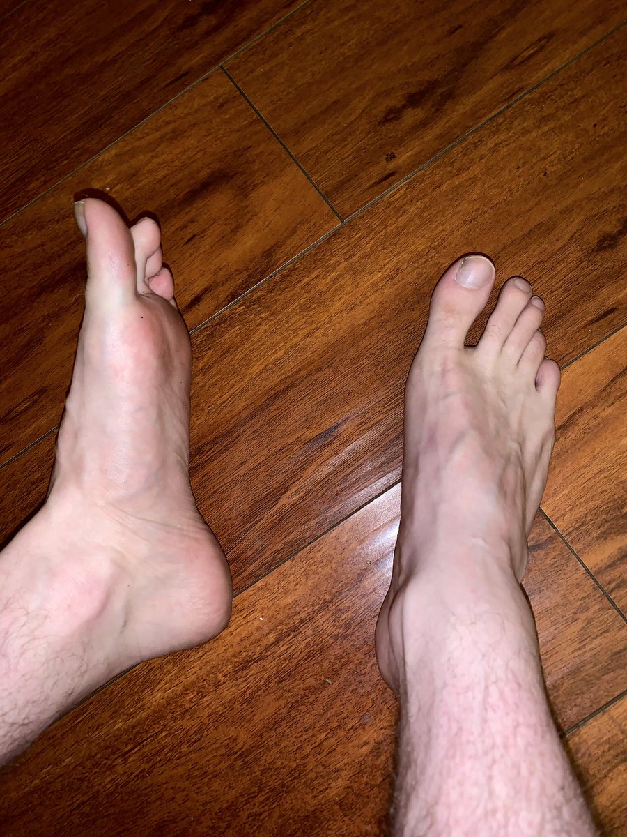 bestguysoles's tweet photo. And another of my friends wanted to try his 👣 out 😅😂 What do you think? 😉

➡️ Send us your pics to try it out too ;)

#gayguy #gaymen #bi #bigfeet #gymlegs #workoutman #workoutguy #legdayworkout #barefootworkout #alpha #alphamale #feetfethish #gayfeet #feetguys #malesoles https://t.co/UxcuLJrjML