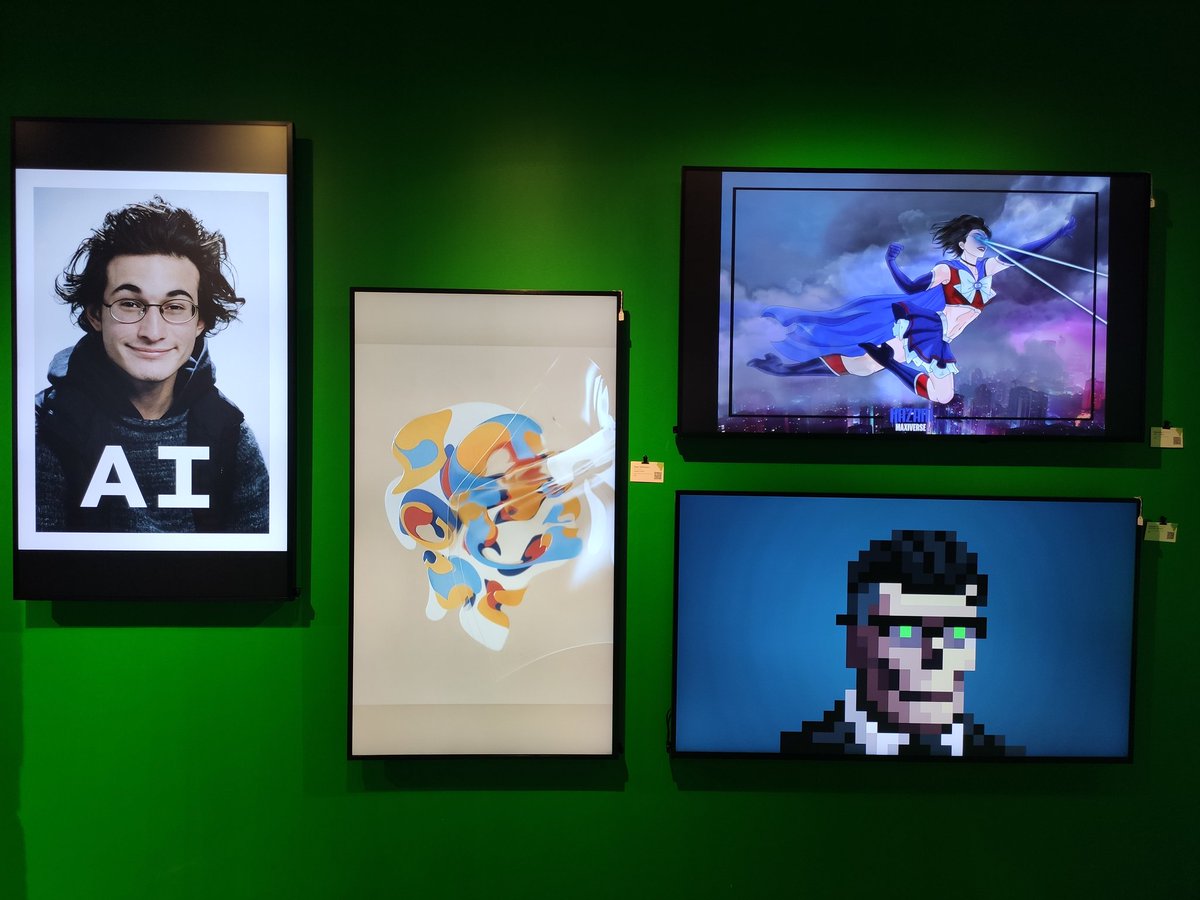 TaoKoltes's tweet photo. Ravi de te voir ici @johnhamon_ 🙌
Dernier weekend pour voir des NFT en face du @CentrePompidou
#nftart #johnhamon #genuineundead #nft https://t.co/NbtewmqEKo