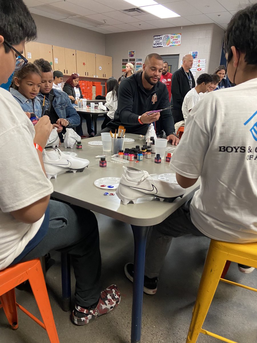 NFLprguy's tweet photo. Less than 12 hours after being named the Walter Payton NFL Man of the Year, @dak was back at it volunteering at a Boys &amp; Girls Club along with other nominees. I think our rules prohibit someone from winning in back-to-back years but Dak may challenge that. https://t.co/qRBS8d9dGY
