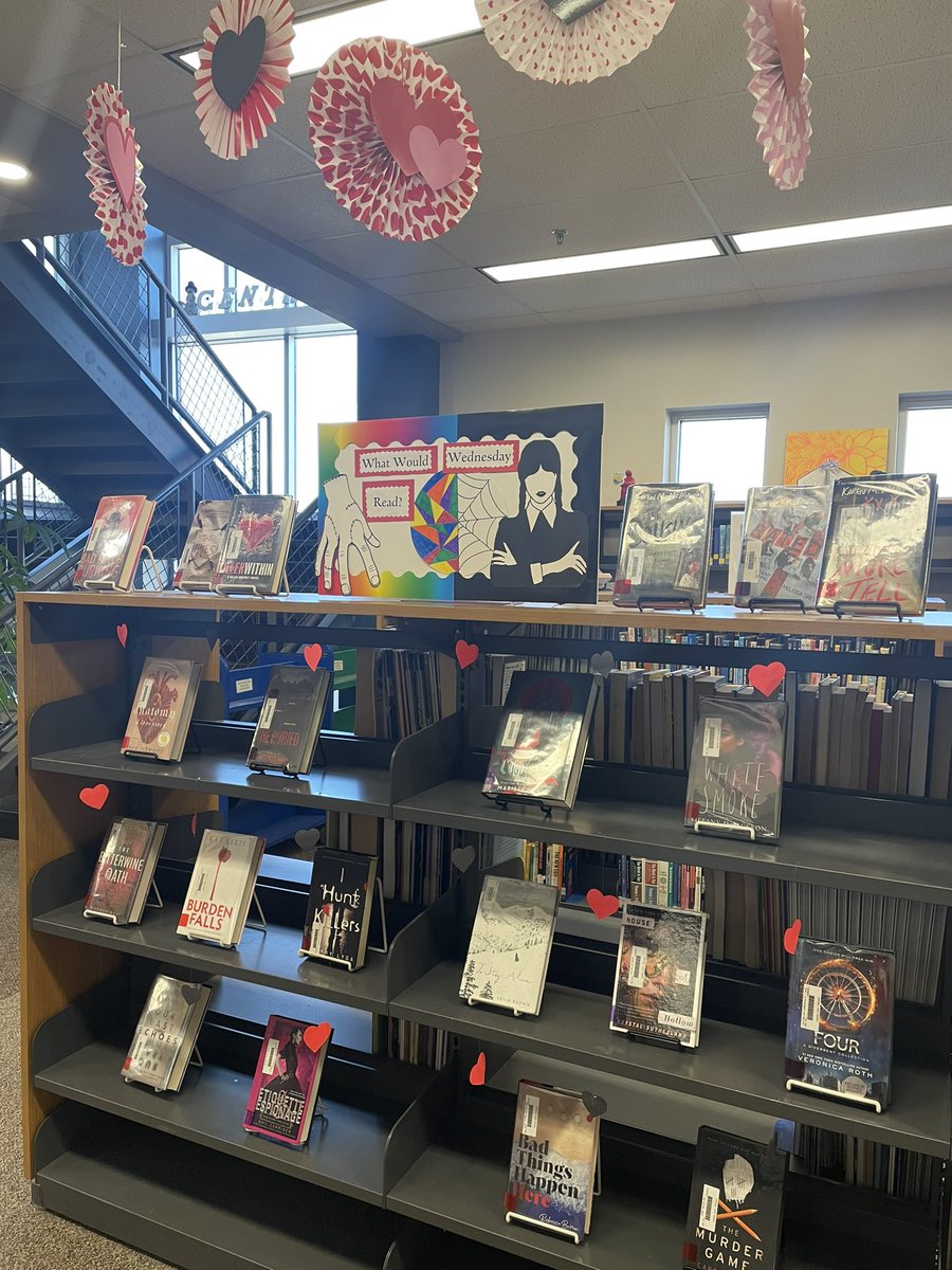 library_CHS's tweet photo. Come to the library to see Wednesday’s book recommendations! @CHS_Indians @library_CHS https://t.co/v1N1ciWZI5