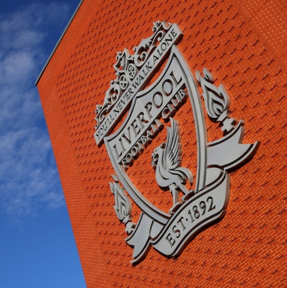 Liverpool ve Everton, Merseyside derbisinde giyeceği formaları açık arttırmada satıp gelirini, deprem bölgesine göndereceklerini açıkladı.