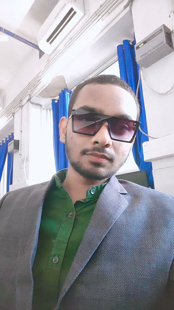 Vishwav30702119's tweet photo. मुझे कहानी पसंद हैं...लेकिन "अपनी"
#Tweetpic #Motihari #picture https://t.co/thGFXFTOXc