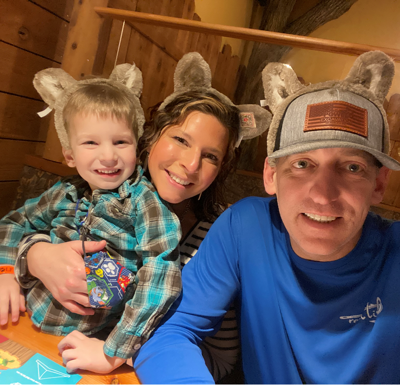 ebeeman911's tweet photo. @GreatWolfLodge #GWLPack https://t.co/gCvAQzaA2i