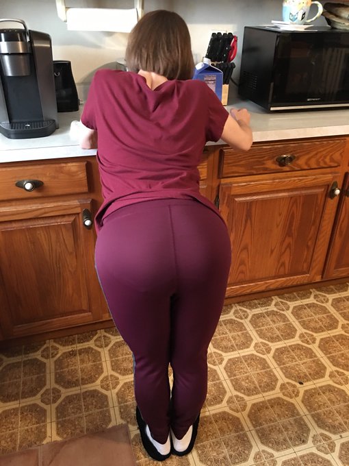 Happy Friday!💕😘💋 https://t.co/4Fn3bFbyJz