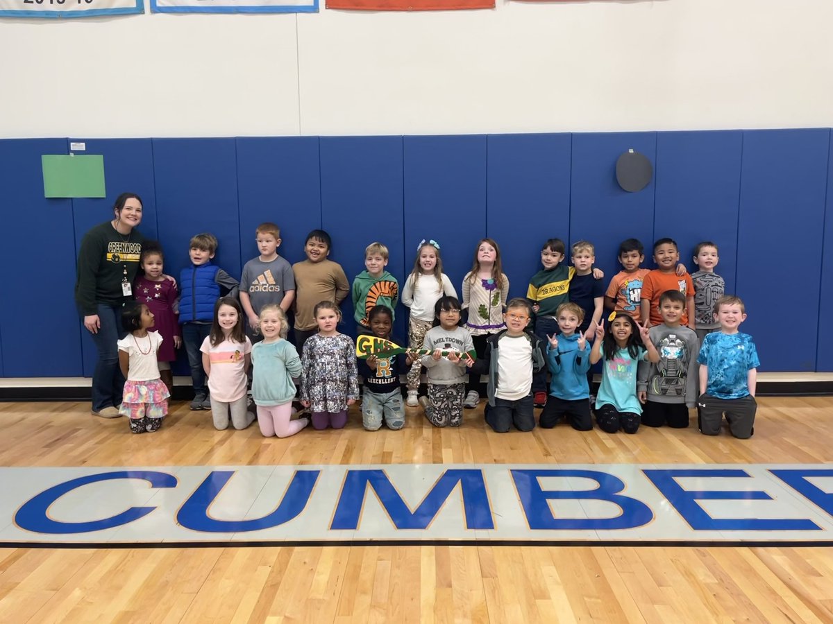 atwells_class's tweet photo. WE GOT THE OAR! This has definitely been the biggest goal my class has set for themselves this year. I am so proud of their hard work! https://t.co/LaHLKnAxZn