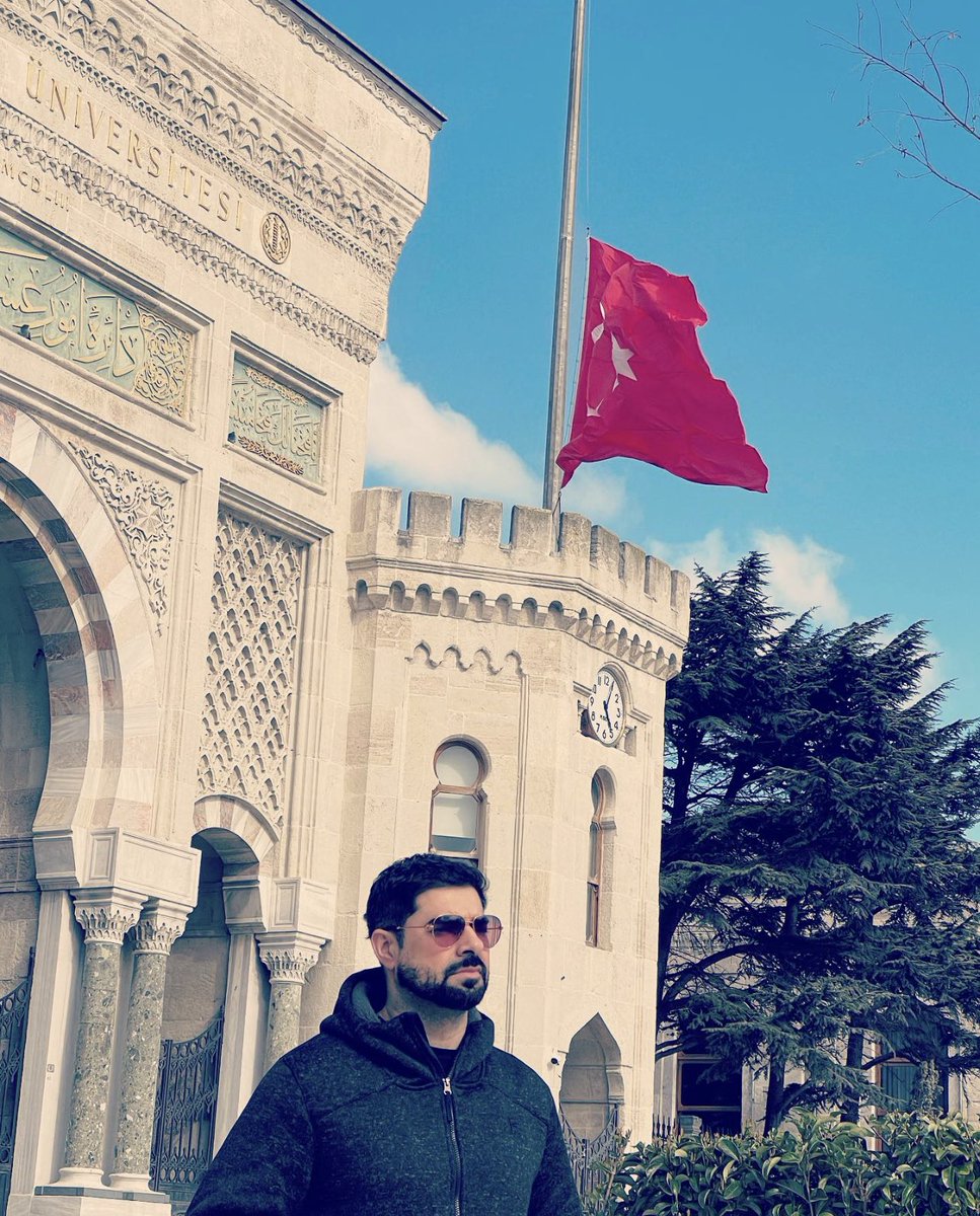 The flag flies at half mast as the effects of this tragedy continue to unfold. The memory of this will continue to be etched on minds of people for a generation and beyond. My prayers are with the people of Turkiye and Syria. Pls donate to the relief funds. 🤲🏼 🇹🇷 🇸🇾 #earthquake