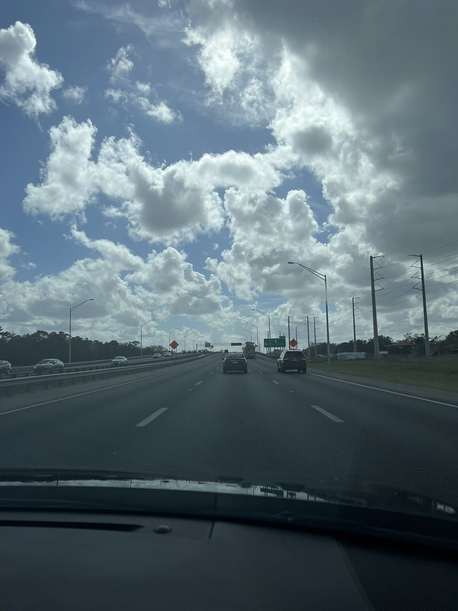miami wattup doe?! getttin ready than festivities w <a href="/Gromalokk/">M8 Gromalok</a> <a href="/YugoKaa_/">yugokaa</a> 🤞😈
