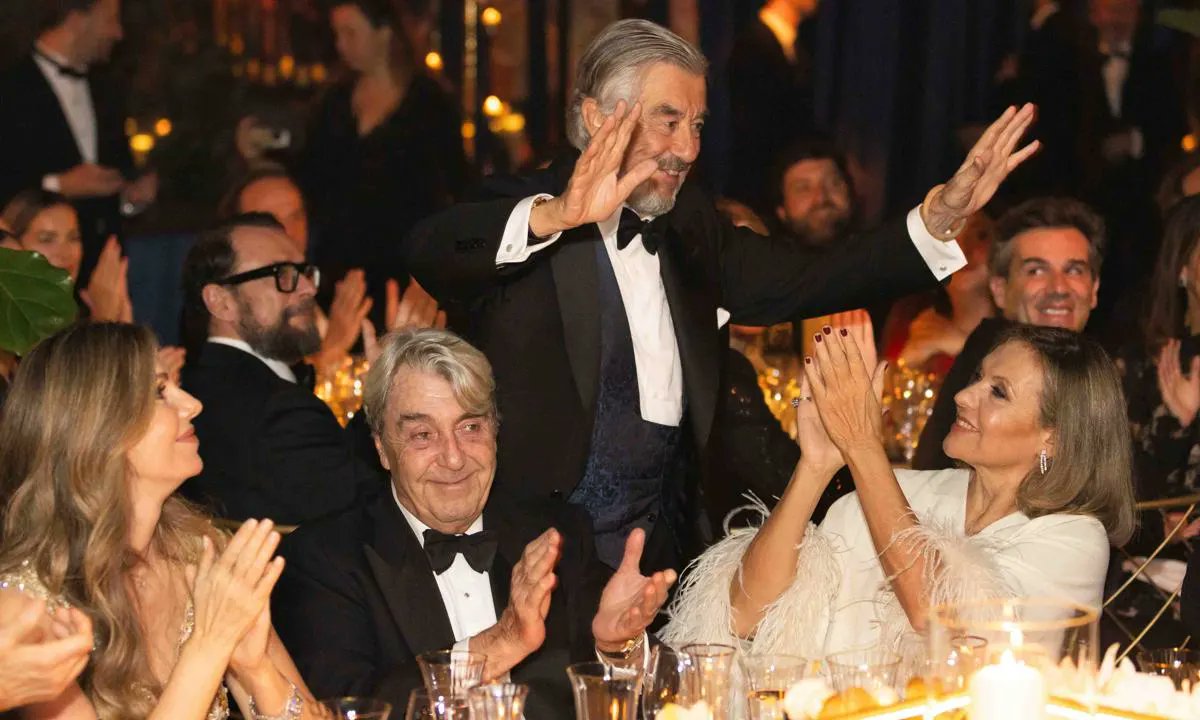 Fue un placer que Alberto Alcocer confiara en #Catering y eventos de Amós para celebrar su cumpleaños. 
Un equipo excepcional, un menú diseñado por el último Premio Nacional de Gastronomía y el lugar que tú elijas. La forma perfecta de elevar tu #evento a otro nivel 🚀.