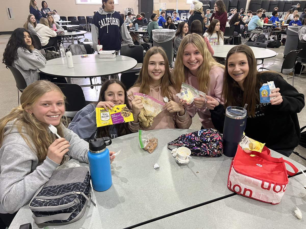 TaraKaiser5's tweet photo. Cookie dough concoction (eggless) at lunch with @NagelNighthawks  8th graders-Nina, Joie, Skylar, Miraya, and Emma! Each brought an ingredient and mixed them all in a plastic bag. #neveradullday 
#onenest https://t.co/4G7tLepDlS