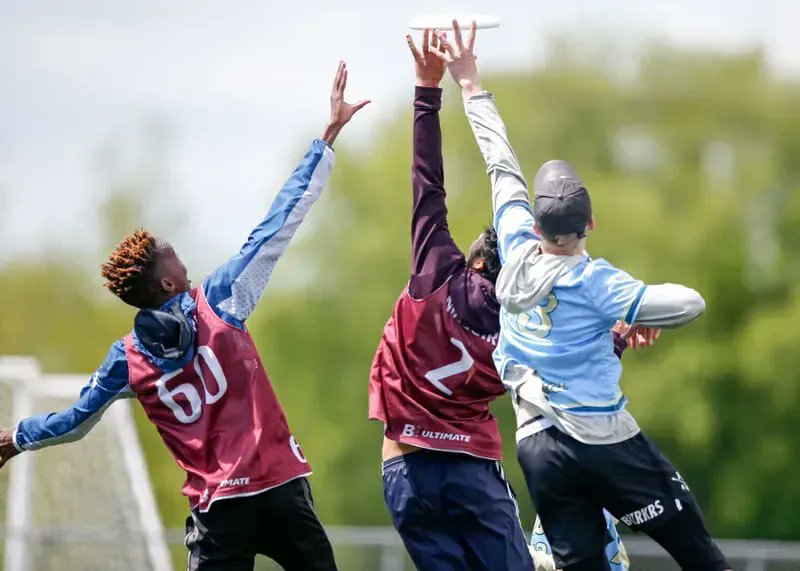D-III Men's College Primer 2023: ultiworld.com/2023/02/10/d-i…

[Pres. by <a href="/SpinUltimate/">Spin Ultimate</a> | Photo: <a href="/UltiPhotos/">UltiPhotos</a>]