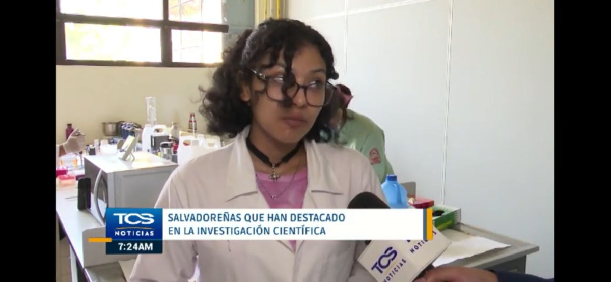 CensaludUES's tweet photo. CENSALUD presente en reportaje “Salvadoreñas que han destacado en la investigación científica”, observe el video en el siguiente enlace:
https://t.co/5fQ8Av5b1R
#AutoridadesUES #secretaríadecomunicacionesues #SICUES #investigacióncientíficaues #CENSALUD https://t.co/gkVCDQmEsT