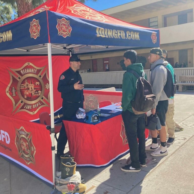 GlendaleFireCA's tweet image. We spent the day at Glendale High School for their Employment Resource Fair! The future is looking bright! Interested in a career with the Glendale Fire Department, visit JoinGFD.com