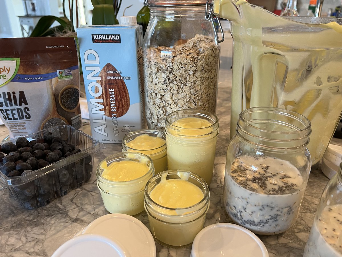 SisuSystems's tweet photo. Foodie Friday! Overnight oats with blueberries, chia seeds, and Vitamix lemon curd! 🍋 🥣  Make ahead tip: lemon curd can be batched prepared and frozen for later use! #foodiefriday #sisusystems https://t.co/x2sZVasgnK