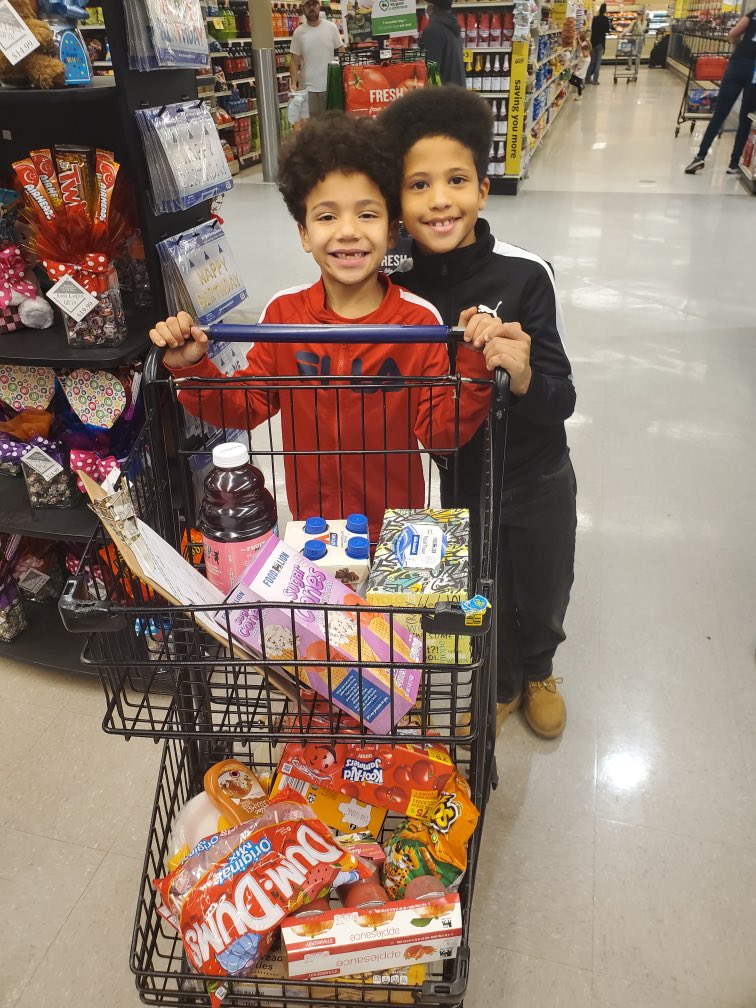 StedmanPonies's tweet photo. Math Night at Food Lion last night was a success. Our kids had a lot of fun learning! https://t.co/Bd5vY2vH8L