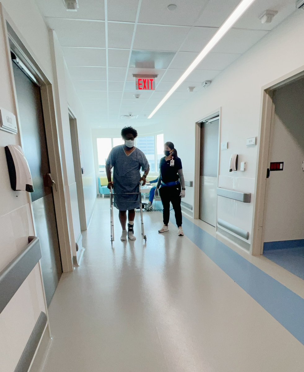 imTerenceLester's tweet photo. I went from thinking my life was over after a car accident left me unable to walk with nerve damage to walking again and getting closer to launching my largest awareness project for those affected by poverty and homelessness. 

Never give up! God, I thank you 🙏🏾🥹

#lovebeyondwalls