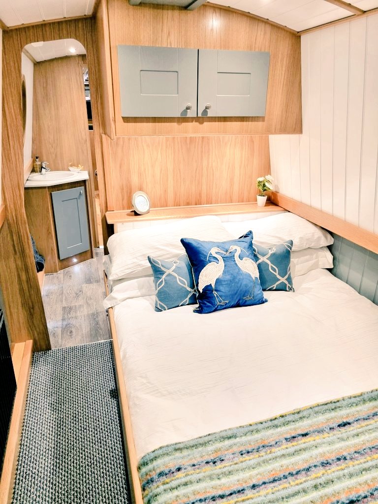 On her way out to sit and wait for Boat Life 2023 🚢...After many request's for one in Audi Nardo Grey 👌, with grey/white interior to match...We finally moved over to the darkside 😎...impeccable finish from <a href="/RPCS18/">Robert Pinto</a> again as per 🤌 

<a href="/BickerBoats/">Bickerstaffe Boat Company</a>