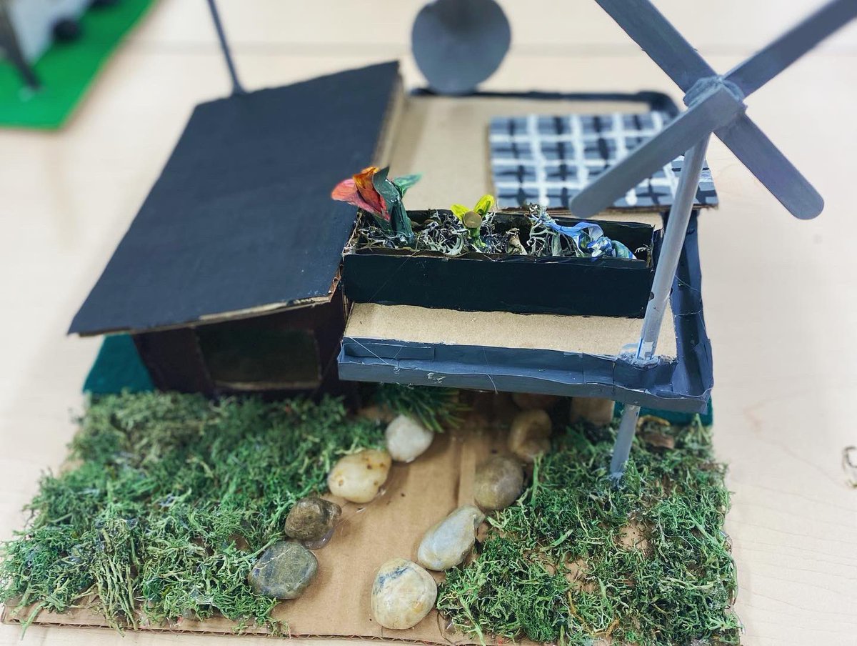 RSodhi15's tweet photo. π‘ SUSTAINABLE GREEN BUILDINGS π‘
.
.
Ss created sustainable green buildings that included renewable energy systems. They enjoyed working on this project and gained lots of knowledge regarding the variety of renewable energy systems.
.
.
#handsoearning #grad8 #geography #STEM https://t.co/ICZ5bjZkAl