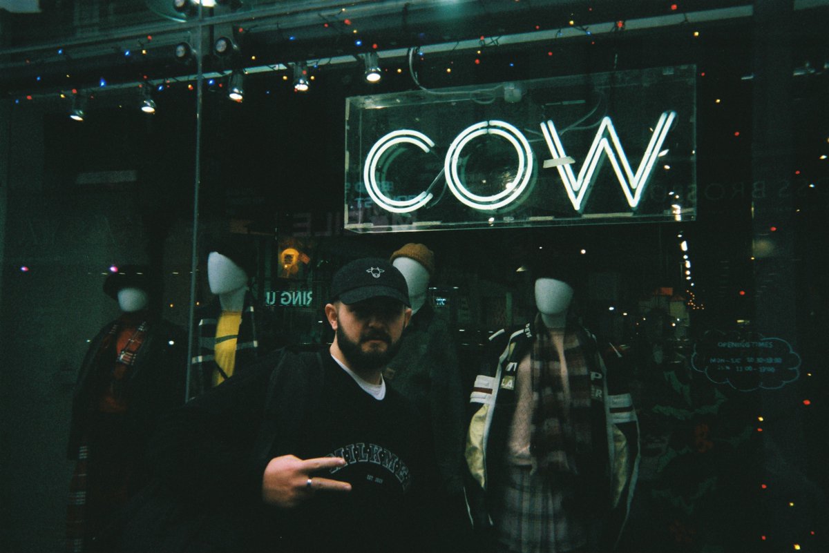 watchmilkmen's tweet image. help make us less poor - milkmen.shop

#cow #poor #housingcollapse