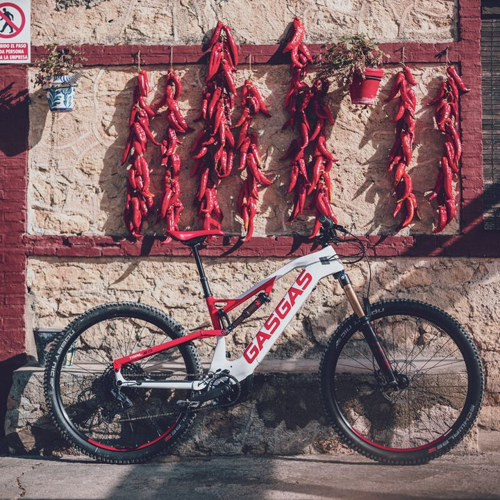 Lethbridgehonda's tweet photo. Say hello to the complete all-rounder eMTB! 
The G Trail lineup delivers the perfect mix of travel and compact build to take your ride everywhere, conquering aggressive or smooth terrain with ease. Coming soon to LHC.  
Follow GASGAS Bicycles USA for more! ⚡ https://t.co/lVQFCFyVV4