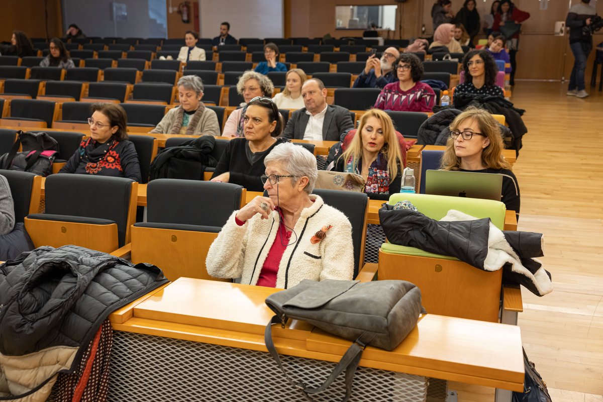 EvaAlconUJI's tweet photo. Celebrem el Dia de la dona i la xiqueta en la ciència a la @UJIuniversitat 

Fomentem referents femenins en la investigació i en l'àmbit tecnològic, per a trencar estereotips i promoure vocacions científiques entre les joves.

#SomUJI #CiènciaUJI #11F2023 #WomenInSTEM https://t.co/BBrYNKTit2