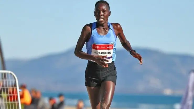 ACNUR España (@acnurspain) on Twitter photo From refugee girl in a #UNHCR camp in Kenya to champion at the European Champion Clubs Cup Cross-Country🏃🏾♀️
👏Congratulations <a href="/AnjelinaNadai/">Anjelina Nadai</a> 1st member of the Refugee Olympic team to win an international competition.
bit.ly/3RLupSl From refugee girl in a #UNHCR camp in Kenya to champion at the European Champion Clubs Cup Cross-Country🏃🏾♀️
👏Congratulations <a href="/AnjelinaNadai/">Anjelina Nadai</a> 1st member of the Refugee Olympic team to win an international competition.
bit.ly/3RLupSl