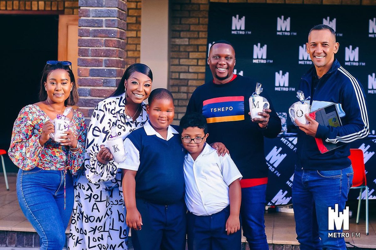 METROFMSA's tweet photo. [PODCAST] Kgaogelo Letselebe, our Coolest Class Captain from Vrijzee Preparatory School. Listen to his interview on #WakeUpOnMETROFM here >>> https://t.co/MvviPIqmat #KidsGiveTheBestAnswers #BackToSchoolTour @moflavadj @KhutsoTheledi @Lindi_Sirame @owenhannie https://t.co/Nzan7Y8tyZ
