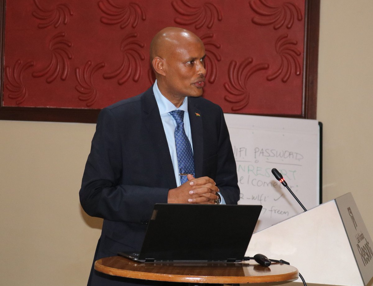 Senate_KE's tweet photo. “The Senate Standing Committee on County Investments and Special Funds, chaired by Sen. Godfrey Osotsi officially openes the Inaugural Induction Retreat for the County Public Investments and Special Funds committee #CPISFC today in Nakuru County. https://t.co/7Ag9jdf5ay
