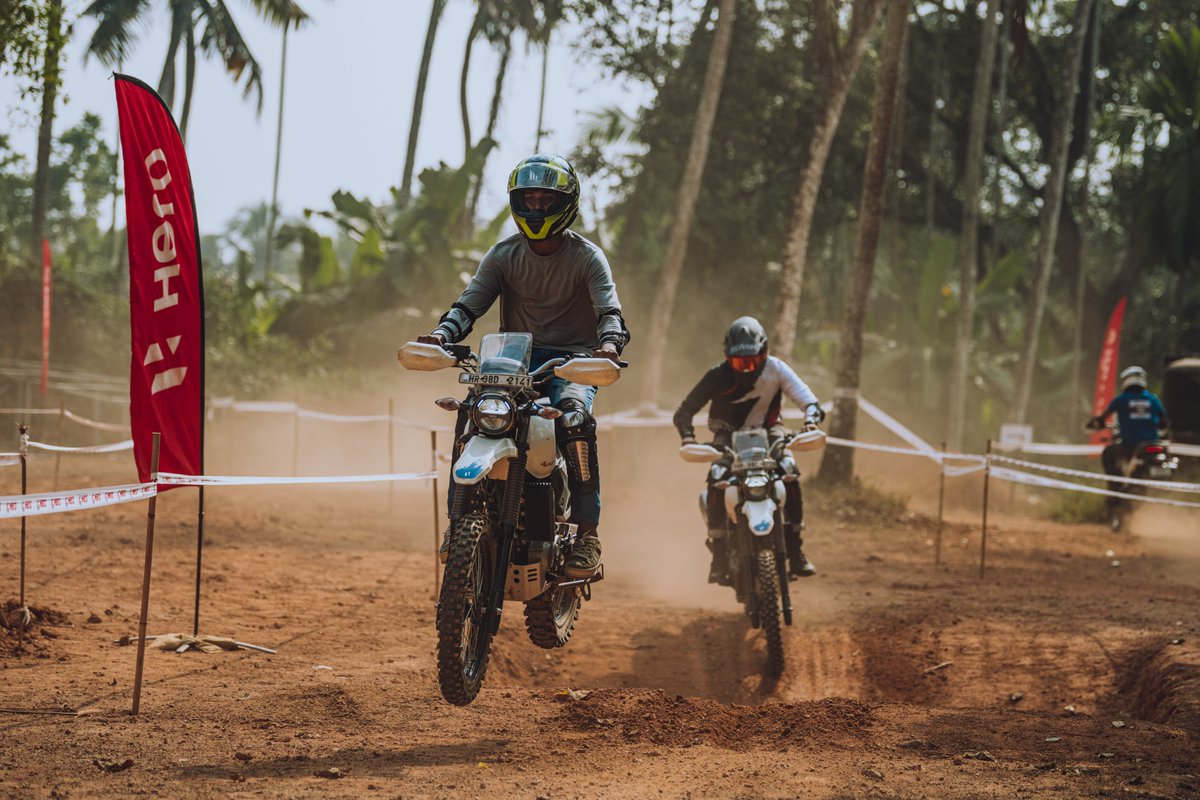 HeroMotoCorp's tweet photo. Glimpses of a day of grit, adventure, and exhilaration at Kochi Xtracks! Stay tuned for more thrilling updates.

#HeroMotoCorp #Xtracks #Kochi #Xpulse #Motorcycle #Xpulse200 #Xpulse4V #MakeNewTracks https://t.co/lXrh1ilMWG