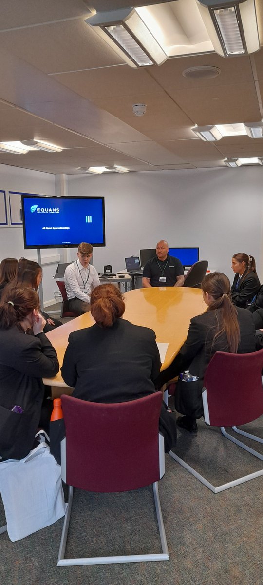 sthildscareers's tweet photo. @StHildsSchool 
Discovering the Apprenticeship Route. Delivered by Equans. https://t.co/LPGaszlhST