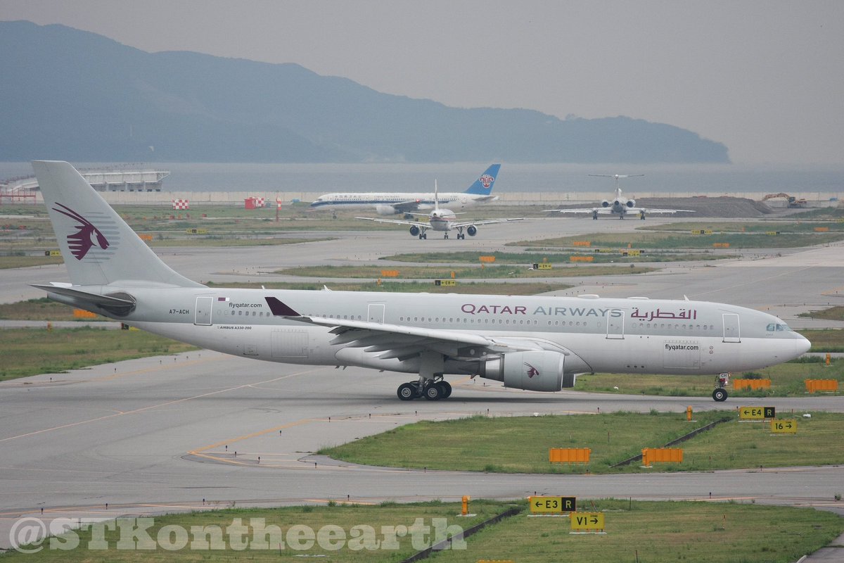 STKontheearth's tweet image. QTRのA332(A7-ACH)。
2008/8/29
#RJBB #関西国際空港