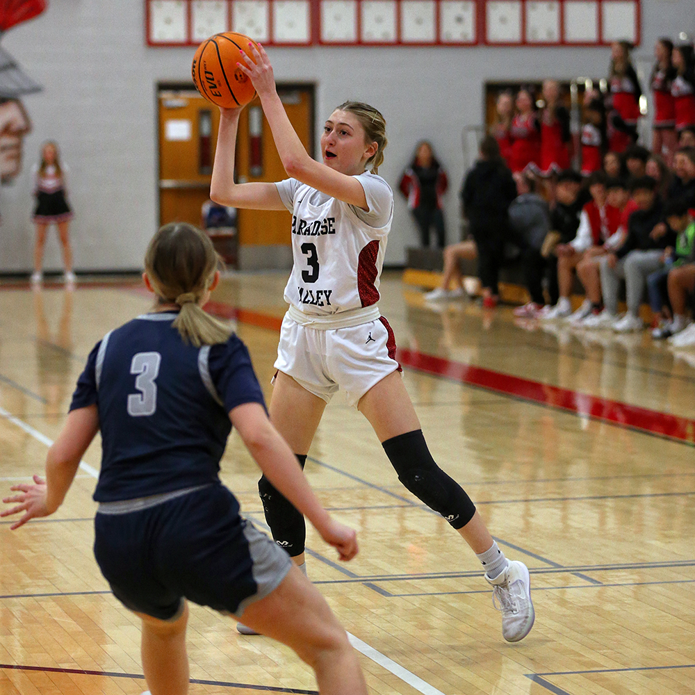Chapter_NEXT's tweet photo. Paradise Valley knocks off Higley tonight and advances to the next round. #wedontshootfreethrows https://t.co/9cna5UPbD3