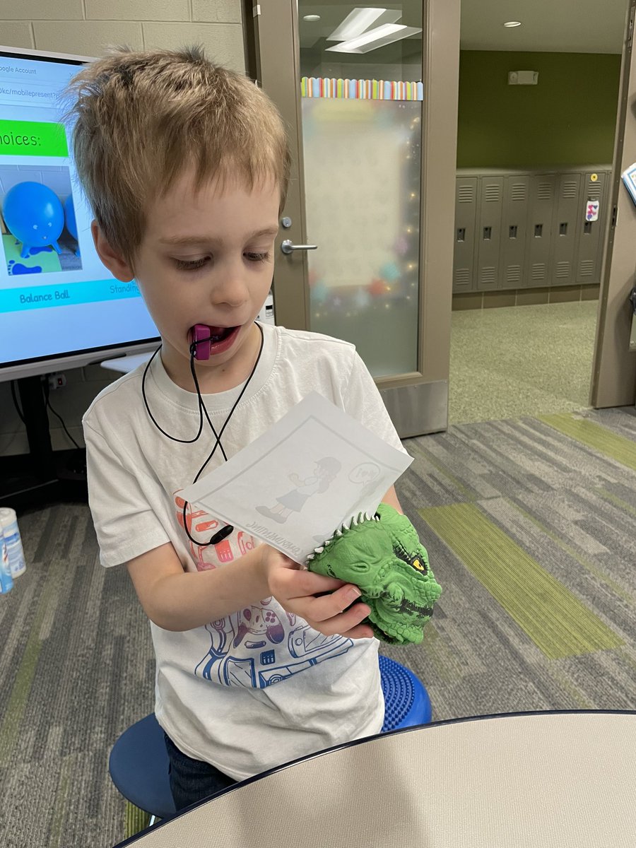 KatiebellSLP's tweet photo. @SLCSpearson students are using “Expected Dino” and “Unexpected Dino” to eat up those behaviors! #purposefulplay #govisual https://t.co/NO2lzmZCFx