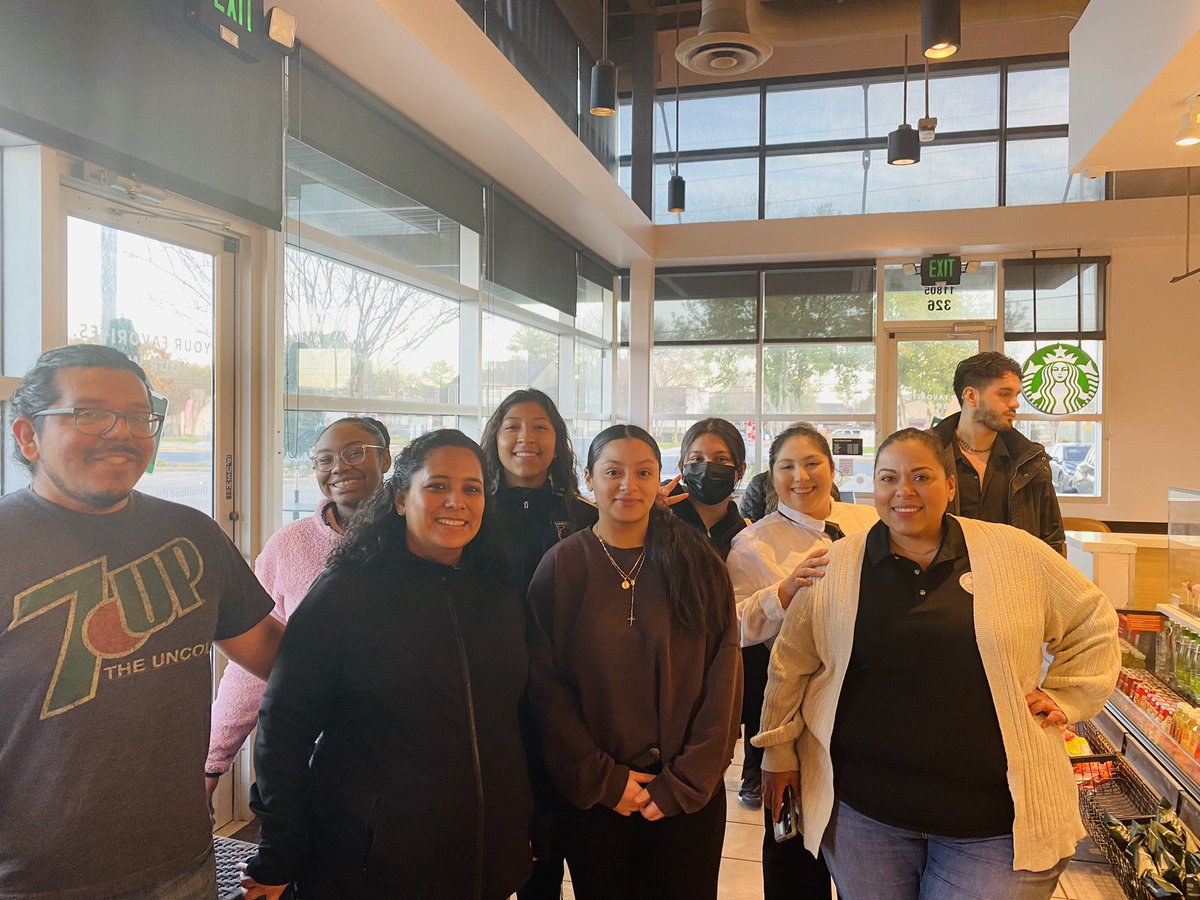 TheExecEFFECT's tweet photo. What’s better than a Starbucks stop in the morning? Running into @AliefCulinary students and teachers on their way to district competition!! 
Wishing you the best of luck!!👏🏾👏🏾👏🏾 https://t.co/vTnShsFNYA