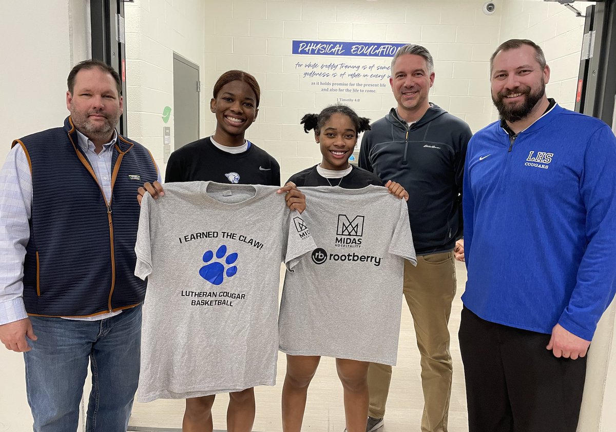 TheClawStream's tweet photo. An intense evening of basketball for @LHSCougarGBB vs. Vashon. Good competition will continue to prepare these ladies for the post-season!

Who gets these coveted t-shirts?!?!?! Awarded to:

Ja'Riya Johnson
Kennedy Williams

Thanks @MidasHospLLC &amp; @jtnorville for sponsoring! https://t.co/JwlwHjwyts
