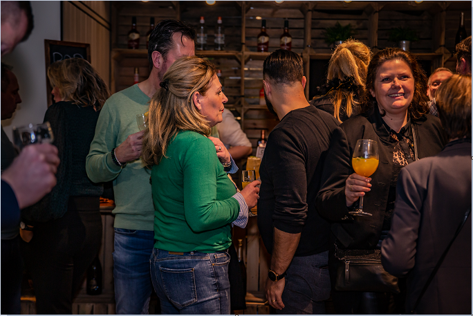 PowerCompany_'s tweet photo. Alweer 3 weken geleden was ons openingsfeest. 
Wij genieten nog steeds!😃
Iedereen nogmaals bedankt voor het (mede)mogelijk maken van dit feest! 🥳

#PowerCompany #Stadskanaal #Nieuwpand https://t.co/NqiyHo4Spp